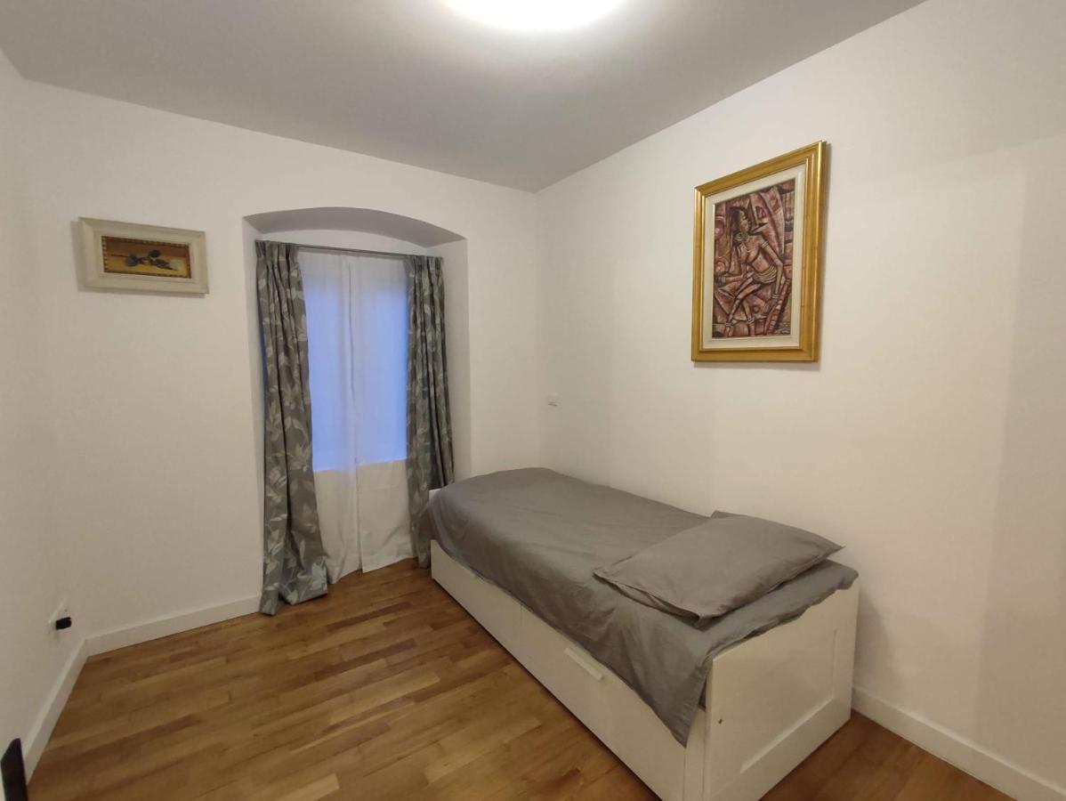 Casa Renova, Intero Appartamento, 2 Camere, Max 4 Ospiti, Trieste Zona Storica Dış mekan fotoğraf
